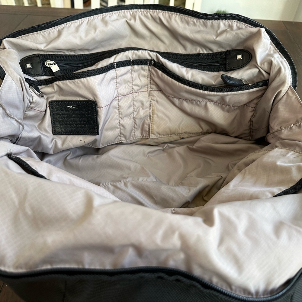 Tumi duffle/travel bag - Picture 9 of 15